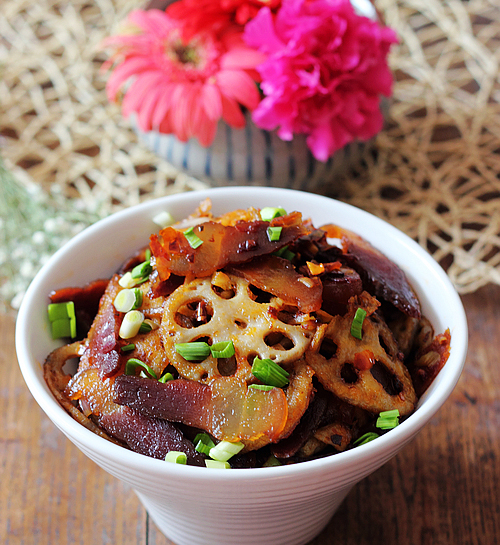 砂锅红烧肉的家常做法：传统味道的温馨再现