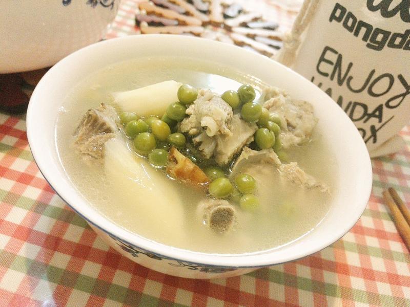 标题：郑州小吃学校——培养美食大师的摇篮