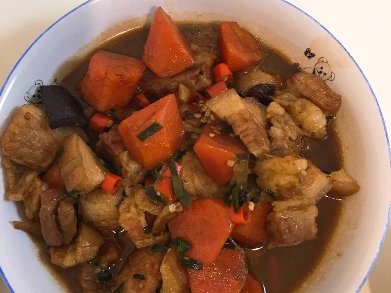 厚小吃：探寻城市角落里的美味记忆