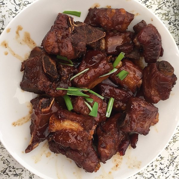 厚小吃：探寻城市角落里的美味记忆