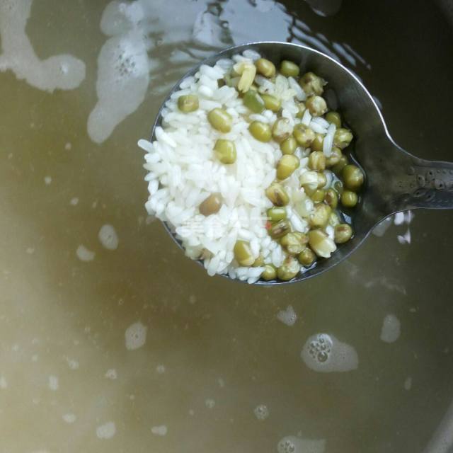 山东泰安小吃：品味地道美食，感受泰山文化