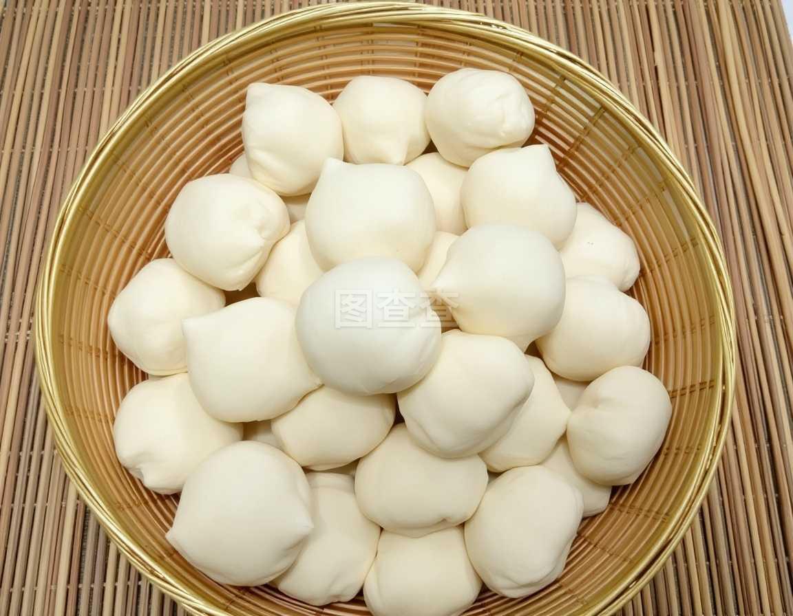 女儿城小吃街：探寻地道美食的绝佳去处