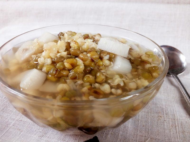 兴义四大名小吃：舌尖上的美食盛宴