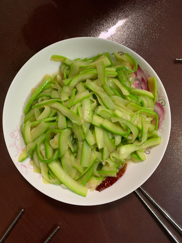 中餐小吃：舌尖上的风情画卷