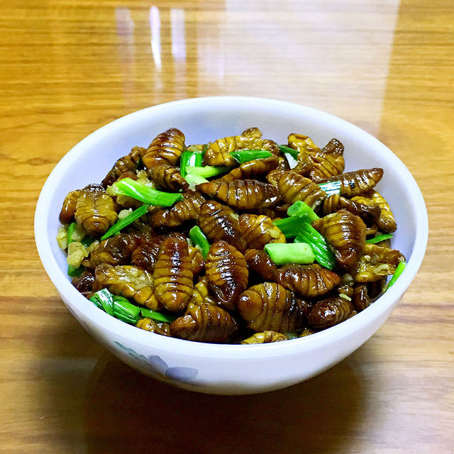 小吃花桥：探寻地道美食的独特韵味