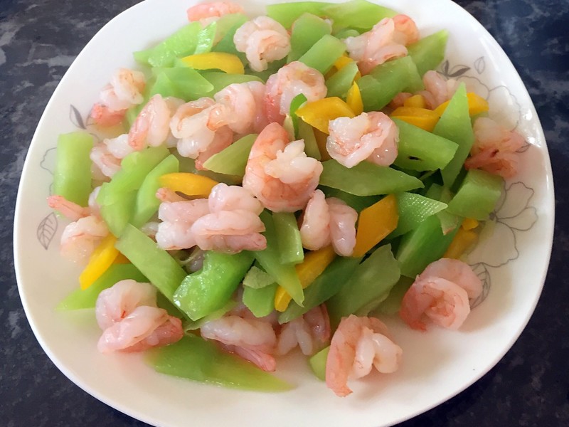 素炒土豆片的家常做法：简单易学，美味可口
