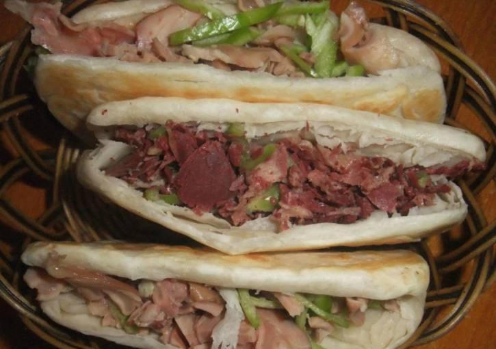 小吃店的税：解析美食背后的经济现象
